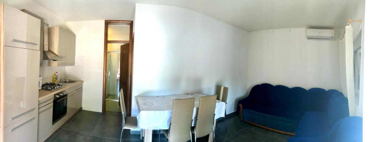 Apartmani Janja สตารีกราด-ปาเคลนีซา ภายนอก รูปภาพ